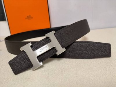 Hermes.爱马仕 官网同步 宽度38Mm 原版荔枝搭带身搭配原版精品钢扣，男装的经典搭配，可双面使用完美配饰！