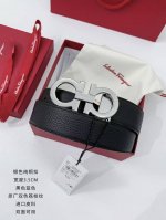特 配全套包装礼盒 菲拉格慕 35Mm！海外代工厂出货，采用双面自然甩头层牛皮，风格现代，为日常造型增姿添彩，达到修身效果，区别一般市场货。高端大气