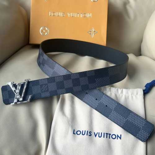 L0Uis Vuitt0N 今季新品 驢家原單腰帶 寬度40毫米 定制帆布面內襯進口小牛皮底 全新開模精鋼五金搭扣 經久耐用 百搭款