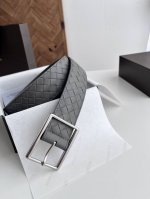 特P250 Bv 2024新款宽版男士腰带 纯手工小格子Intrecciato Piccolo编织意大利小牛皮 搭配微复古银色针扣 孔位新设计 皮带宽度4.0C