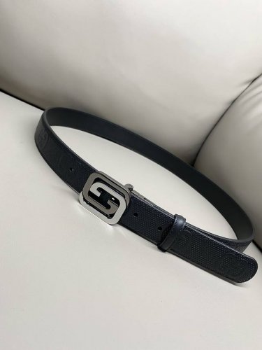 特 Gucci 古驰 3.0寬度 進口小牛皮熱壓款 方型G型扣 多色搭配多彩選擇