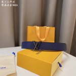 Lv路易威登 官网同步 宽度4.0Cm 精品扣 搭配设计 用了精品电镀五金 工艺精湛 双面进口小牛皮