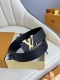 Lv 奢华款现代 饰以雅致大方的标志性 柔软结实的皮带 可搭配从礼服到休闲装各种服饰 宽度4.0Cm