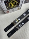 品名：Lv..路易..威登 材质：原单牛皮腰带 百分百头层牛皮腰带保证真皮，24K纯钢扣，专柜原单品质、做工精细，时尚大牌，送人自用首选 包装： 请认准如图专柜