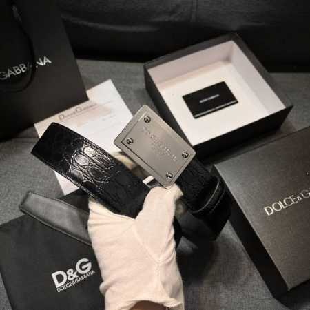 特P230 Dg 杜嘉班纳，宽4.0Cm Dolce&Gabbana 新款 鳄鱼纹 腰带，雅致配饰，搭配徽标搭扣 Lux 鞍皮腰带双电镀标牌 腰带宽度 双电镀标 - 点击图像关闭