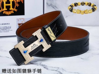 皮带：爱玛仕.Her...原单 腰带：百分百头层牛皮，保证真皮。24K纯钢扣双面可用专柜同等质量， 送人自用首选 包装： 请认准如图专柜包装，赠送打孔器，银联发