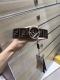 配送专柜包装 特批新款 Fd 宽40Mm 标志造型宽皮带。钉扣式带扣。进口小牛磨砂制成，原版浮雕纯手工绘黑色咖啡色Ff 图案，非市场电脑喷印平平没凹凸质感，支持