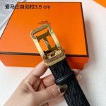 特 品牌： 爱马仕 新款进口小牛皮，手感细腻柔软。搭配纯钢自动精品钢扣，宽度：3.5Cm