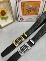 品名：爱马仕.HermèS 原单 材质：原单牛皮腰带 百分百头层牛皮腰带保证真皮，24K纯钢扣，专柜原单品质、做工精细，时尚大牌，送人自用首选 包装： 请认准如