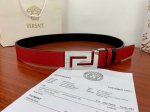 宽度3.5Cm Versace 范思哲 两面手掌纹 此款柔软的皮带饰有一个几何形状的希腊回纹别扣，既时尚又优雅
