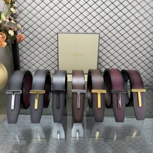 汤姆福特最新网红爆款双面头层牛皮专柜同步3.8宽新款上市了，原版牛皮，搭配铜扣，优雅，大方用的方便。谢谢你转载。