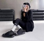 配包装 一盒四双 Chanel香奈儿 爆款中筒袜高版本 ～好看到爆炸 欧美大牌中筒袜潮人必不能少的专柜代购品质 袜子 ，搭配起来超高逼格 时髦度爆表啊啊啊啊～～