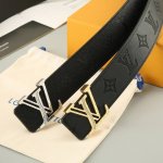 Lv 代工厂货品 4.0宽度 可验货，正品一体铸造镶钻五金，原厂头层牛皮