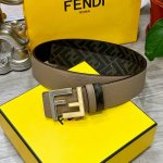 Fendi芬迪专柜同款 宽4.0Cm 双环正反用腰带 Ff按钉搭扣 Cuoio Romano皮革材质 反面面料带有烟草黄和黑色Ff图案 黑色珐琅金属饰面 时尚经