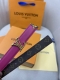 Pretty Lv 路易威登 双面腰带以耀目金属雕琢 Lv Initiales 搭扣和末端的不完整 Monogram 花卉，凝聚工艺淬炼和创意巧思。宽度2.0C