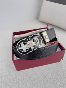品名：Ferrgamo..菲拉格慕 腰带自动带 皮带 型号：自动扣，纯钢材质自动扣，头层牛皮，自动带身 材料：百分百头层牛皮，保证真皮。24K纯钢扣专柜同等质量
