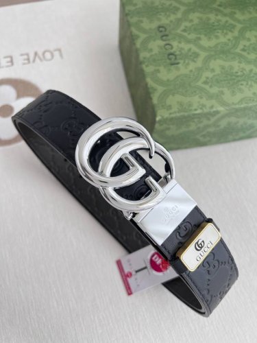 品名：古驰.Gu...Cci 原单 腰带 皮带 P200 型号：挂扣，纯铜材质扣头，头层牛皮，图片实物拍摄 材料：百分百头层牛皮，保证真皮。24K纯铜扣专柜同等