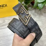 图片包装＋10 Fendi 芬迪 专柜同款 宽4.0Cm 双环正反用腰带 Ff按钉搭扣 黑色Cuoio Romano皮革材质 反面面料带有烟草黄和黑色Ff图案