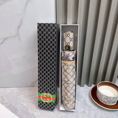 古驰Gucci 2025夏季新款 全自动折叠晴雨伞 黑色涂层防晒有效阻隔紫外线99%，Upf 50 所以能起到伞下体感降温的效果！ 有效隔热，高效防晒 一把搞定