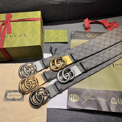 特 古奇 新款 Gg Marmont系列每一季都会推陈出新，为灵感源于70年代的标志性Gg配件注入现代精髓。这款灰色和黑色Gg Supreme帆布腰带反面采用灰