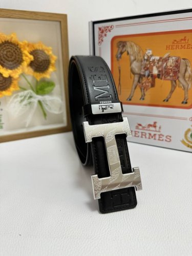 品名：爱马仕.Hermès 原单 材质：原单牛皮腰带 百分百头层牛皮腰带保证真皮，24K纯钢扣，专柜原单品质、做工精细，时尚大牌，送人自用首选 包装： 请认准如