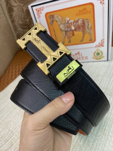 品名：爱马仕.Hermès C原单 材质：原单牛皮腰带 百分百头层牛皮腰带保证真皮，24K纯钢扣，专柜原单品质、做工精细，时尚大牌，送人自用首选 包装： 请认准