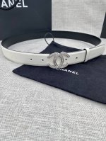 宽度3.0Cm Chanel 香奈儿 原版碰纹牛皮金 银 色镶钻钢扣。