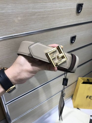 特 P210 配送专柜包装 打孔针 新款 Fd 宽38 Mm 支持Nfc 芯片扫描，标志造型皮带，原版“福到”F铆钉扣，进口原版 手掌纹深棕小牛皮，手感柔软细腻
