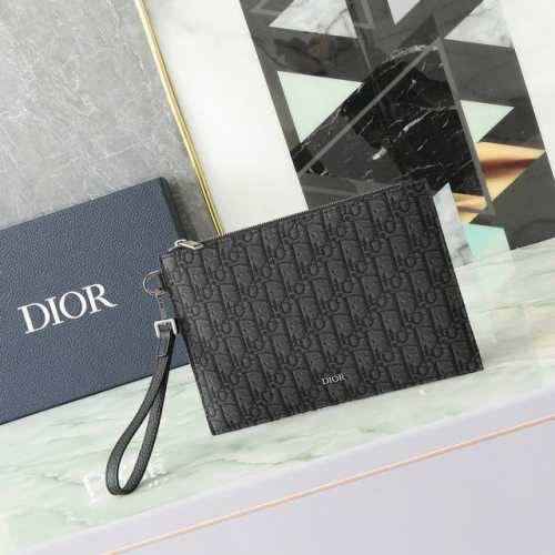 A5 手拿包 黑色 Oblique 印花面料 P10,000 编号:2Esca490Yse_H03E 尺寸:26.5X17.5厘米 长X高 可收纳 A5 和美国