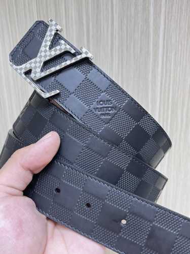 当季新款，4.0一面帆布印棋盘格，一面小牛皮平纹皮，搭配精品格子扣实物实拍，官网同步