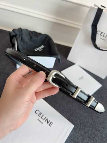Celine.赛琳 全套包装 Western中号光滑牛皮革腰带 牛皮革 中腰 圆形带扣 2个金属环和1个金属尖头装饰 第一个圆环底部镌刻Celine Paris
