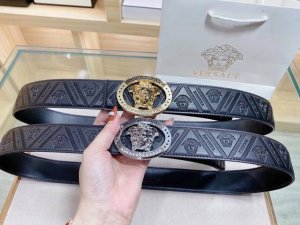 范思哲-纯牛皮 高档货 纹路清晰 手感超好 炸街 宽度:3.8厘米 配套美国Simon-全套包装 正品一致的吊牌全套包装 配纸袋 礼品盒 亲们下单一定备注腰围