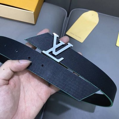 原版包裝 L0Uis Vuitt0N 今季新品 男士原單腰帶 寬度35毫米 雙面進口小牛皮壓細紋內襯平紋小牛皮底 彩色油邊更顯時尚 搭配新款五金 可雙面使用佩戴