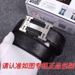 品名：爱玛仕.Her..Mes镶钻 型号：认准如图专柜包装，赠送打孔器 材料：百分百头层牛皮皮带，24K纯钢扣镶钻工艺中间带logo字母保证真皮。专柜同等质量，