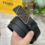 Fendl 芬迪 宽40Mm双面原版小牛皮 搭配单钌钯电镀扣 完美的手感.油边 出众的设计.风格 高贵奢华 时尚大方 高清实拍 货真价实 品质保证 双面用