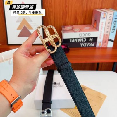 原版品质打孔 品牌：巴黎B家 男款 颜色：黑 扣头：金 银 扣头：原版精品纯铜五金扣头 带身：原版牛皮 尺寸：宽约：3.8Cm 长约：95Cm-125Cm 类别