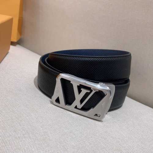 Louis Vuitton、独家Lv腰带 自动扣系列 钢五金 精致手工绘边 柔软舒适 宽3.5Cm。
