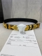 宽度4.0Cm Versace 范思哲 此款Palazzo腰带采用牛皮革面料制作，并饰有Le Pop Classique图案印花和标志性的美杜莎五金配件。