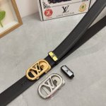 品名：Lv..路易..威登自动带 材质：原单牛皮腰带 百分百头层牛皮腰带保证真皮，24K纯钢扣，专柜原单品质、做工精细，时尚大牌，送人自用首选 包装： 请认准如