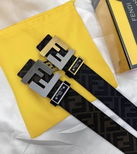 皮带：Fendi.芬迪..顶级原单复刻. 腰带：百分百头层牛皮，保证真皮。双层Ff渐变双色工艺设计24K纯钢扣材质，永不掉色进口小牛皮正反双面使用商场专柜同等质