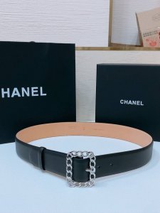 chanel 24P Cc 水钻. 链节Logo扣. 进口胎牛皮腰带 3.8Cm精品 精致 典雅 Chic又时髦.