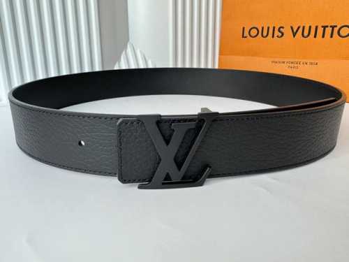 Lois Vuitton 路易威登 男士腰带 原厂荔枝纹 黑色小牛皮平纹底，真空电镀钯金光面扣，双面可用 简约时尚 奢华有内涵 值得拥有！宽度4.0Cm