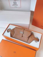 顶级专柜老鼠狠货24全新爱马仕 Hermes Elan Pocket 24 Belt 秋冬新款小腰包，Swift小牛皮腰带包 纯手工蜡线，精品全钢五金。手感柔软