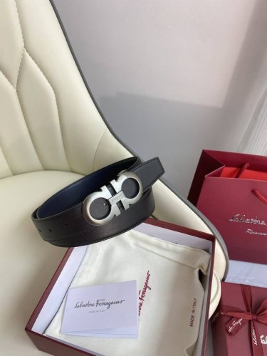 【菲拉格慕】双面原厂进口头层牛皮，双面使用，真空电镀铜扣，做工精致专柜品质！时尚休闲百搭火爆热销中！配专柜全套包装，宽度3.5Cm。