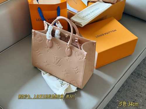 配包装 Size：34*26Cm L家 Onthego购物袋 新款沙色，上身更百搭松弛感拉满，秒入