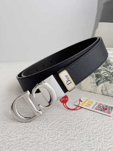品名：迪奥. Dior.原单腰带 皮带 型号：挂扣，原版经典挂扣，实物拍摄，头层牛皮 材料：百分百头层牛皮，保证真皮。双面可用专柜同等质量，原版经典头层牛皮双面