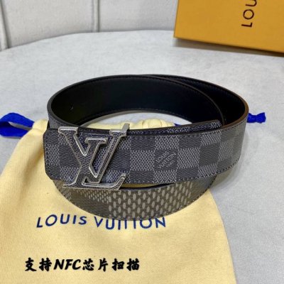 寬：40Mm 驢家2021早春新品 原單品質 寬度4.0Cm 雙面可用 全新摩登時尚的帆布襯托原廠小牛皮底 搭配經典而精緻的搭扣設計 頂級材料 頂級手工 支持n