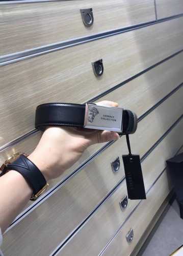配送专柜包装 打孔针 批专柜同款、实拍专柜官网，支持Nfc尺寸:35Mm，原版磨胶半脸扣 美人头，极富设计美感 ，双面采用进口原版纹小牛皮，清晰美观，皮质软，手