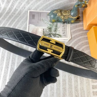 Lv 特种皮腰带自动带系列 ，原厂五金精品不锈钢扣，手感柔软舒适 宽3.5Cm。