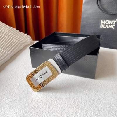 特 万宝龙 Montblanc家持续其一贯的高雅、绅士、精致的风格，进口小牛皮，手感细腻柔软。纯钢自动精品扣，男士必备！宽度：3.5Cm